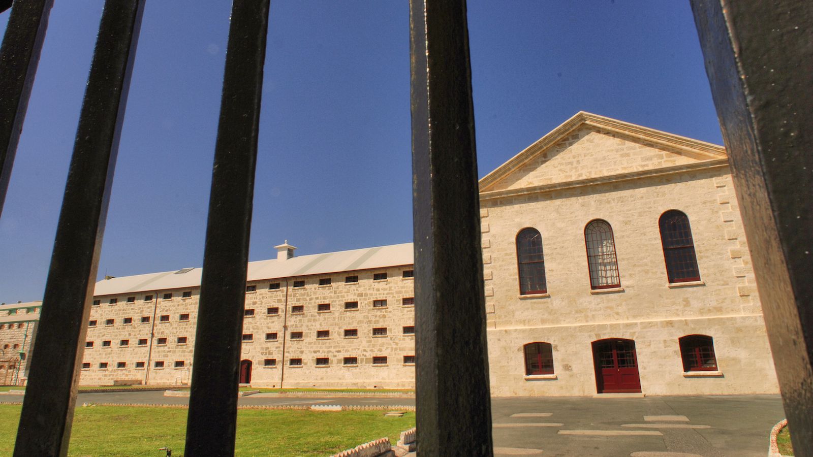 Prison Escape in Australia: The Law