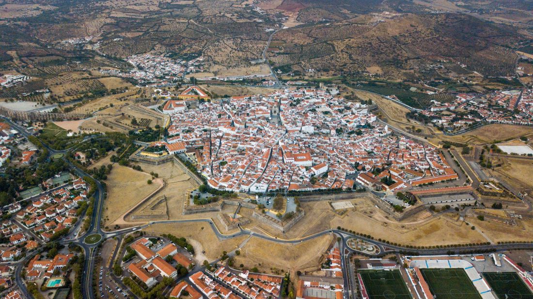 <strong>Elvas: </strong>Around 200 kilometers from Lisbon, Elvas guarded Portugal's eastern border against Spanish incursions for centuries. 