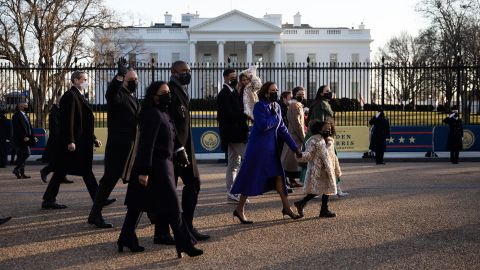 Vice President Kamala Harris <a href="https://www.cnn.com/politics/live-news/biden-harris-inauguration-day-2021/h_5038a46c9c7d2b4bbca07ce4c1551f4c" target="_blank">walks with her family to the White House.</a>