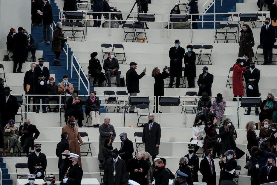 Guests arrive for the inauguration.