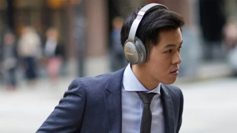 Bose QuietComfort 35 Wireless Over-Ear Headphones II with Google Assistant 