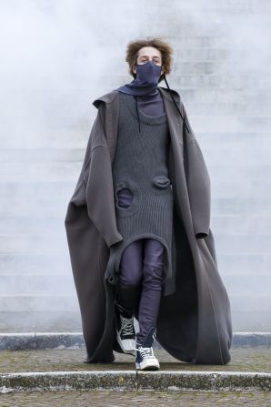 Rick Owen's AW21/22 menswear collection was all about thick coats that zip up over the face and heavy jackets with integrated gloves.