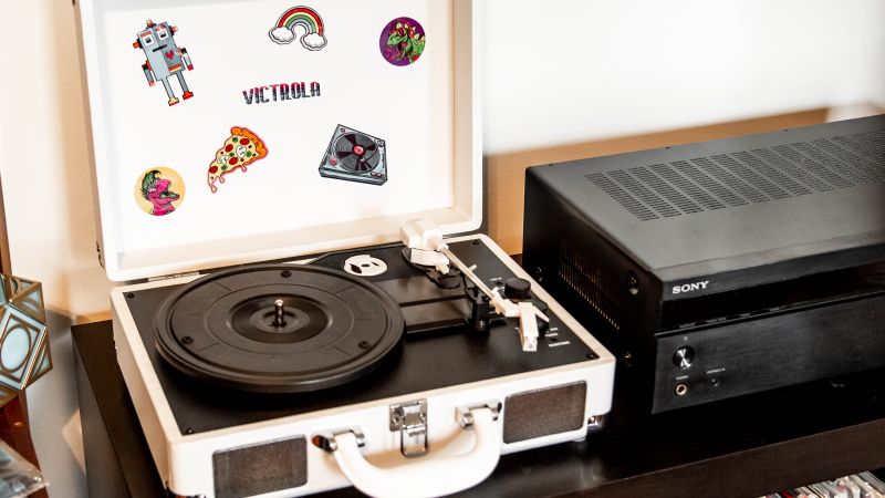 Best Record Players And Turntables Of 2024, Tried And Tested | CNN ...