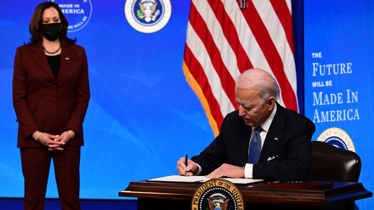 02 biden manufacturing 0125