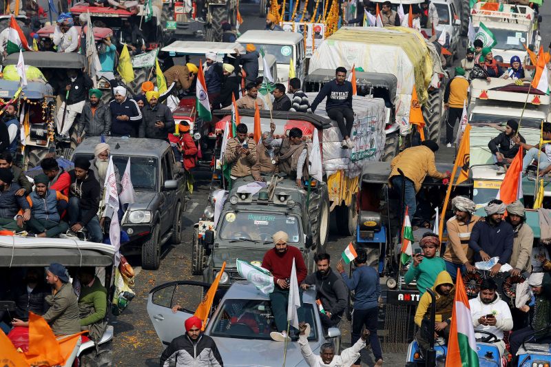 India Farmers Protest: Thousands Storm New Delhi's Red Fort During ...