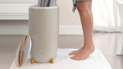 Zadro Luxury Bucket-Style Towel Warmer 