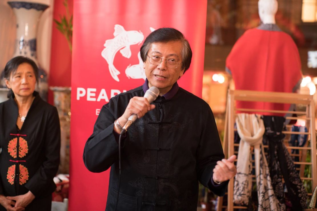 Lee speaking at Pearl River Mart in New York City, where he was an artist-in-residence and exhibited his work in 2016.