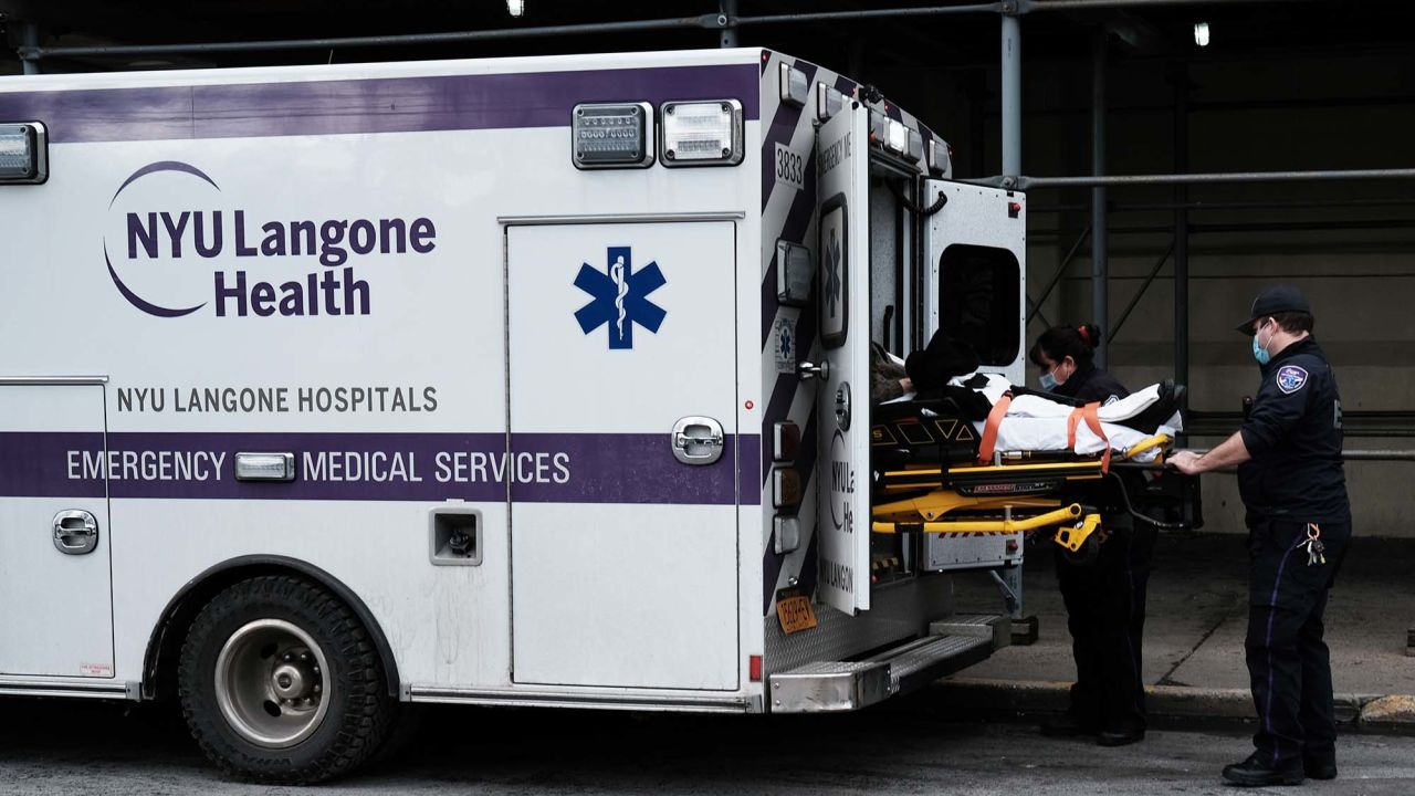 NEW YORK, NEW YORK - JANUARY 27: A patient is brought into a Brooklyn hospital that has seen a high number of Covid-19 patients on January 27, 2021 in New York City. With the overall infection rate across the state on the decline and 72% of healthcare workers now having received the COVID-19 vaccine, Governor Andrew Cuomo has announced that some restrictions in New York may be lifted in the near future. According to the Governor this will not include indoor dining.  (Photo by Spencer Platt/Getty Images)