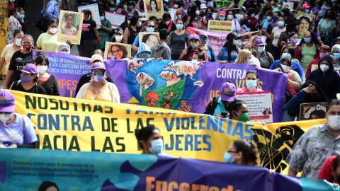 Women march in Tegucigalpa on January 25, 2021 to protest against Congress strengthening the constitutionally mandated ban on abortion.