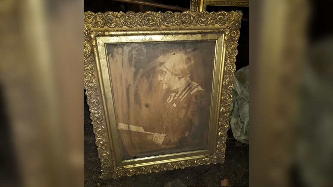 The photo of Susan B. Anthony was taken in 1905.
