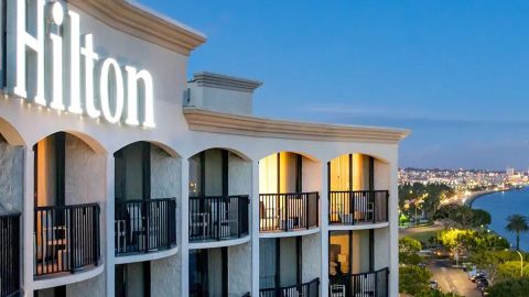 Grab the welcome bonus on the Hilton Honors American Express card to use at properties like the Hilton San Diego Airport/Harbor Island.