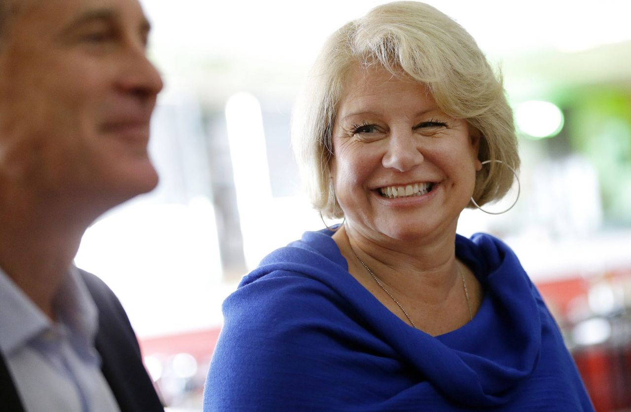 <a href="https://www.cnn.com/2021/02/07/politics/susan-bayh-dead/index.html" target="_blank">Susan Bayh,</a> the former first lady of Indiana, died February 5 from complications due to glioblastoma, her family announced. She was 61.