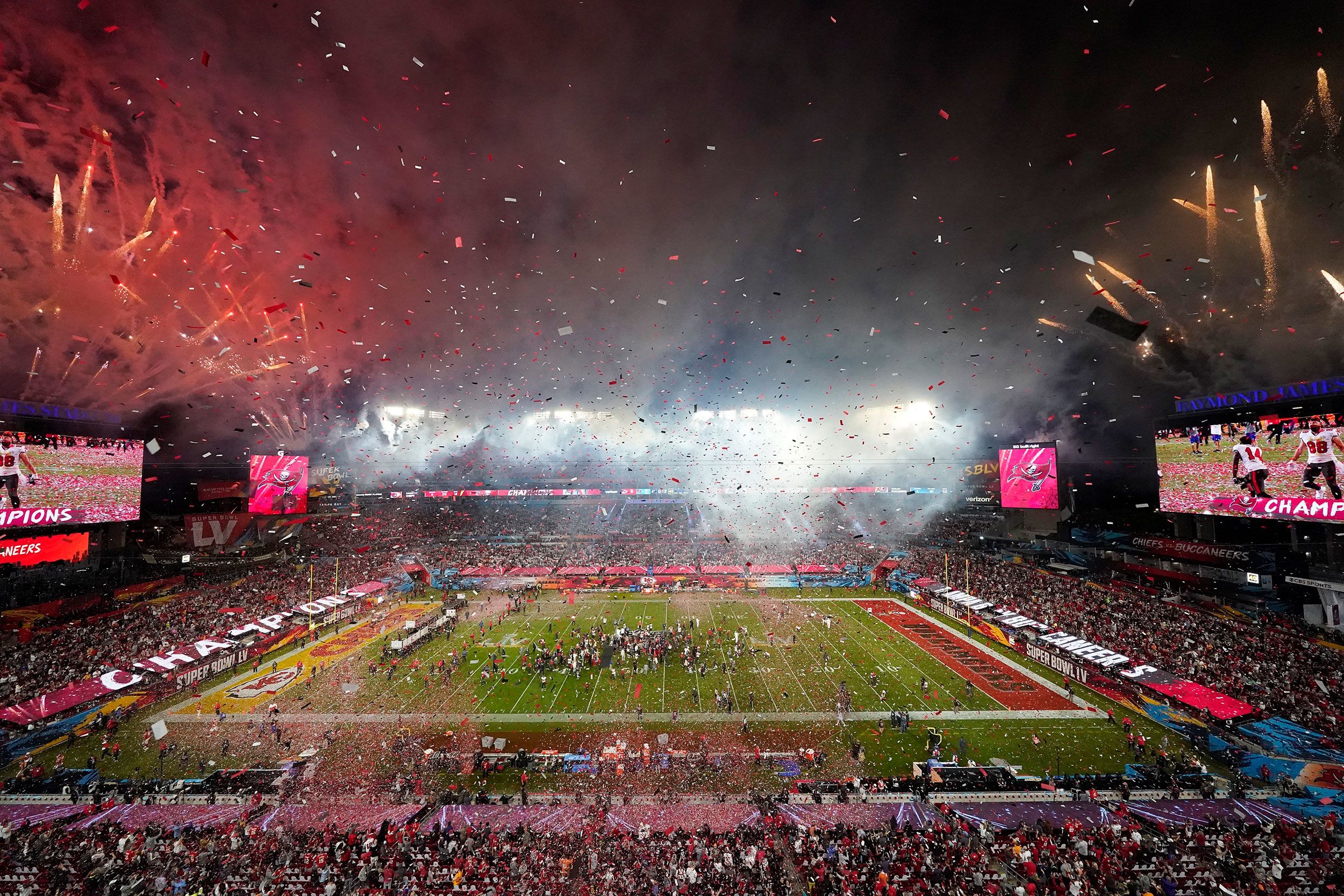 The best photos from the 2021 Super Bowl