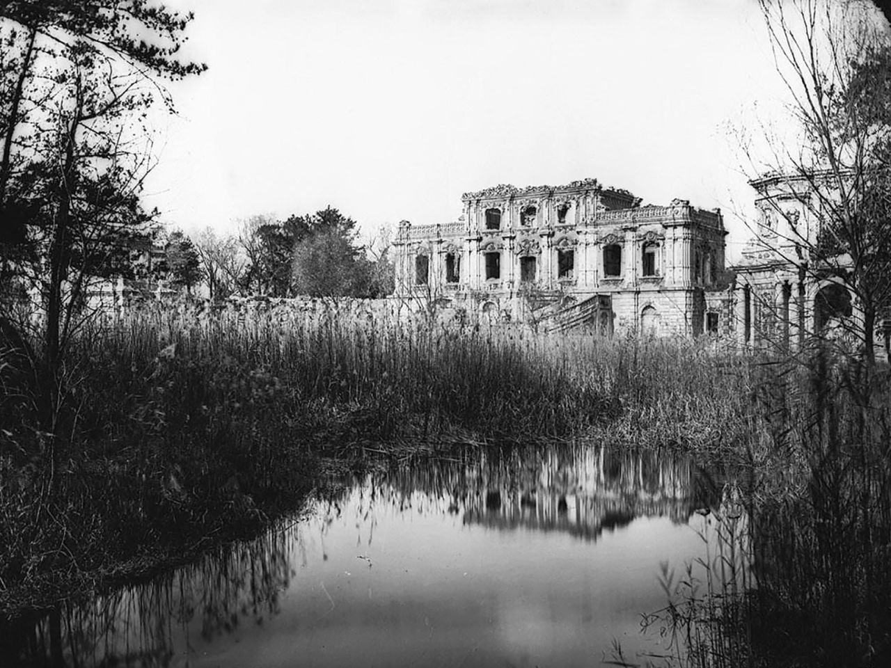 The ruins of a Western-style mansion pictured by German photographer Ernst Ohlmer in the 1870s, more than a decade after the European assault on the Old Summer Palace.