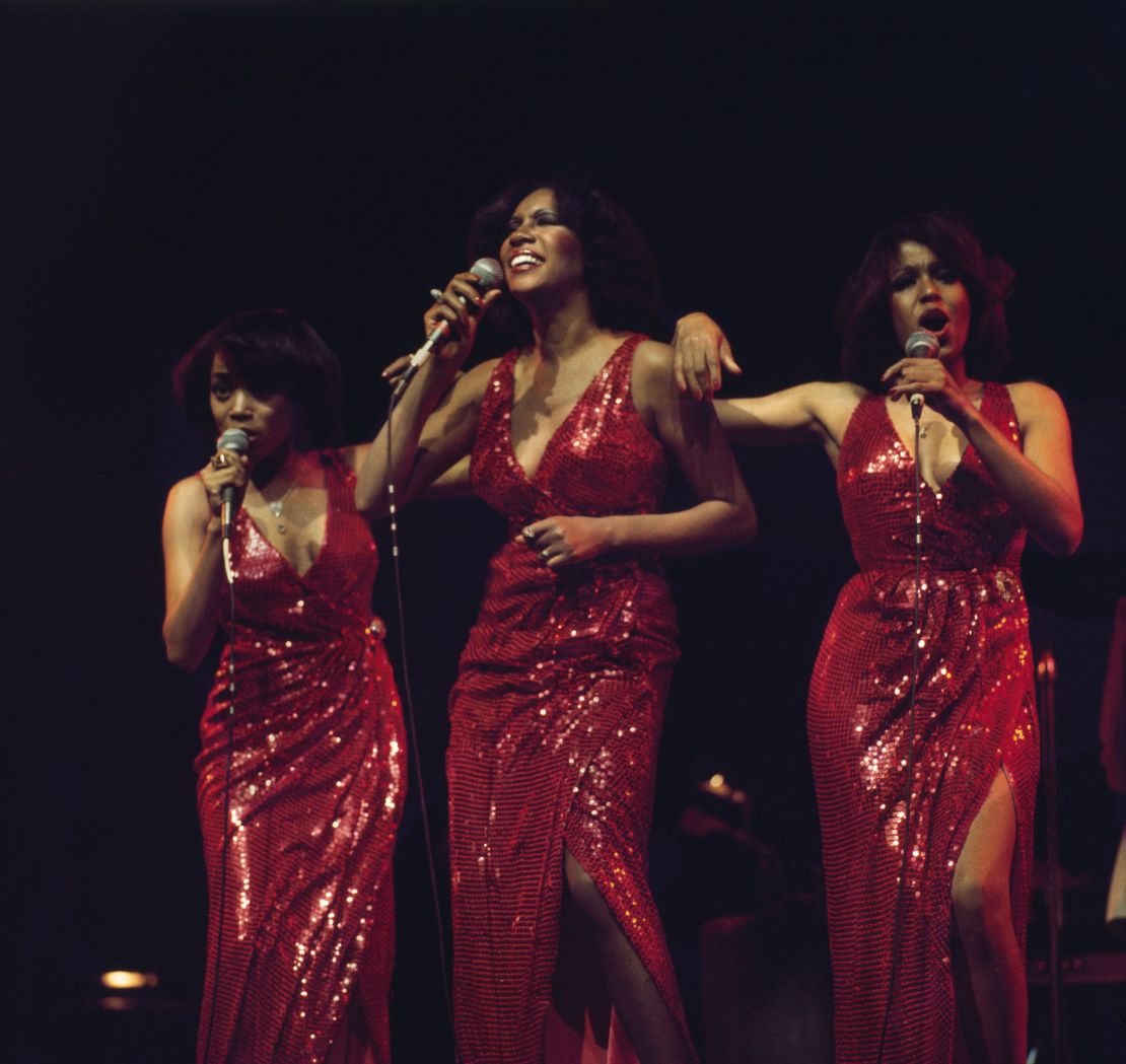 The Supremes (Susaye Greene, Mary Wilson and Scherrie Payne) during a live concert performance at the New Victoria Theatre in London, England, Great Britain, in April 1974. 