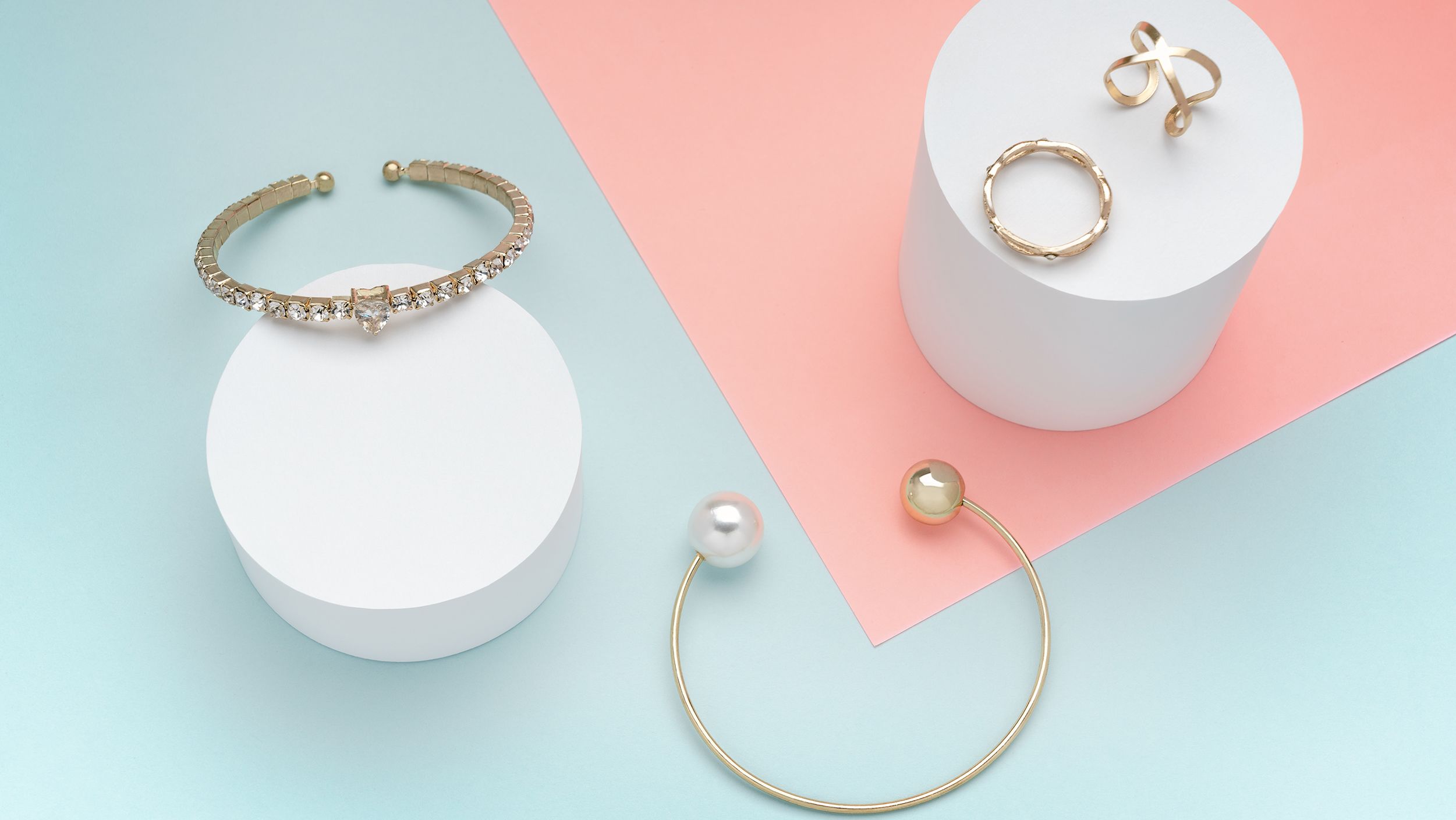 5 stackable jewellery pieces that make a statement