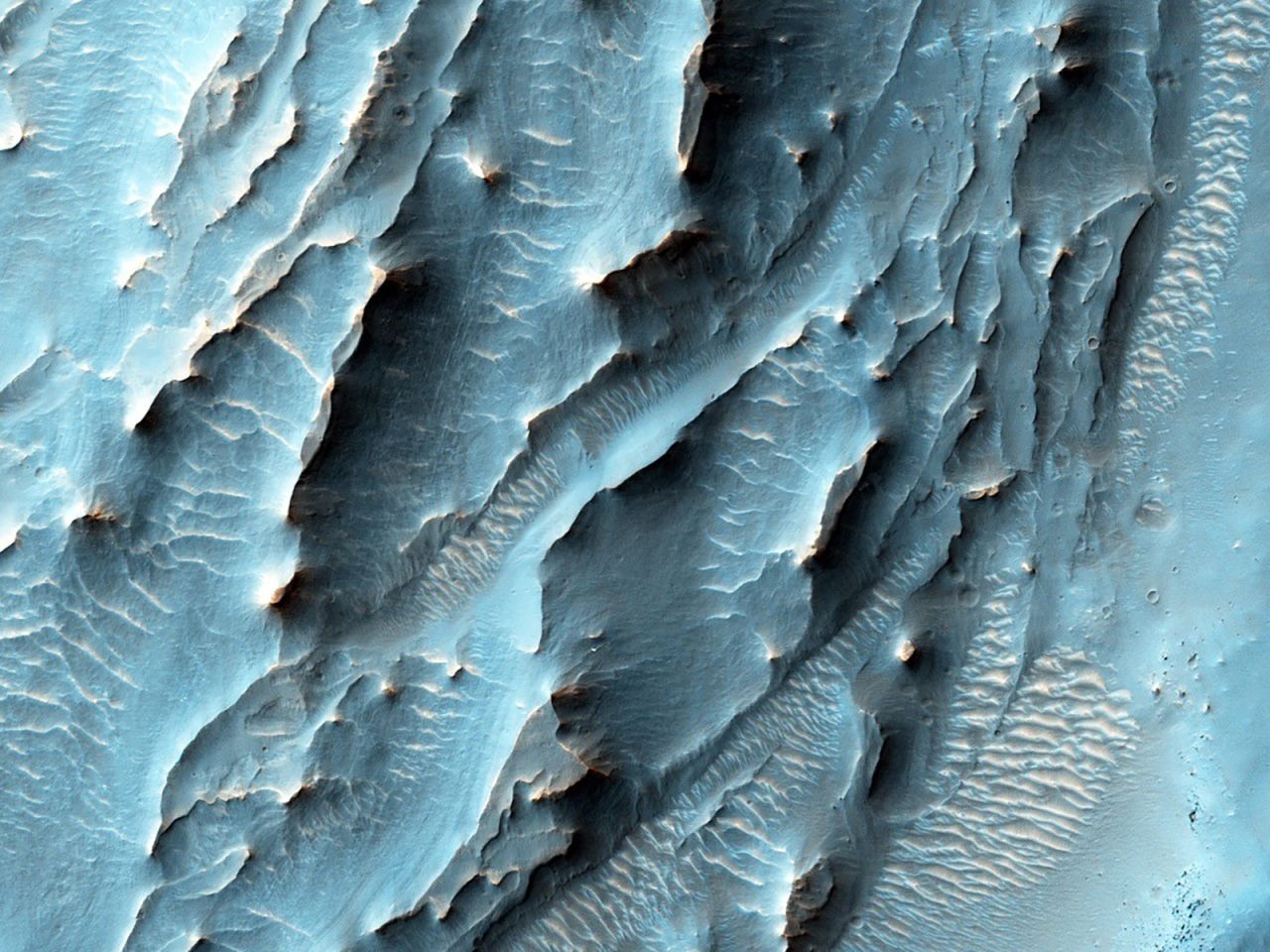 The Mars Reconnaissance Orbiter used its HiRISE camera to obtain this view of an area with unusual texture on the southern floor of Gale Crater.