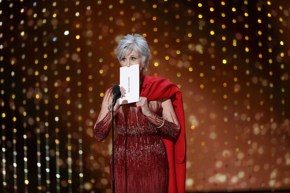 Fonda presents the Academy Award for best picture in February 2020.