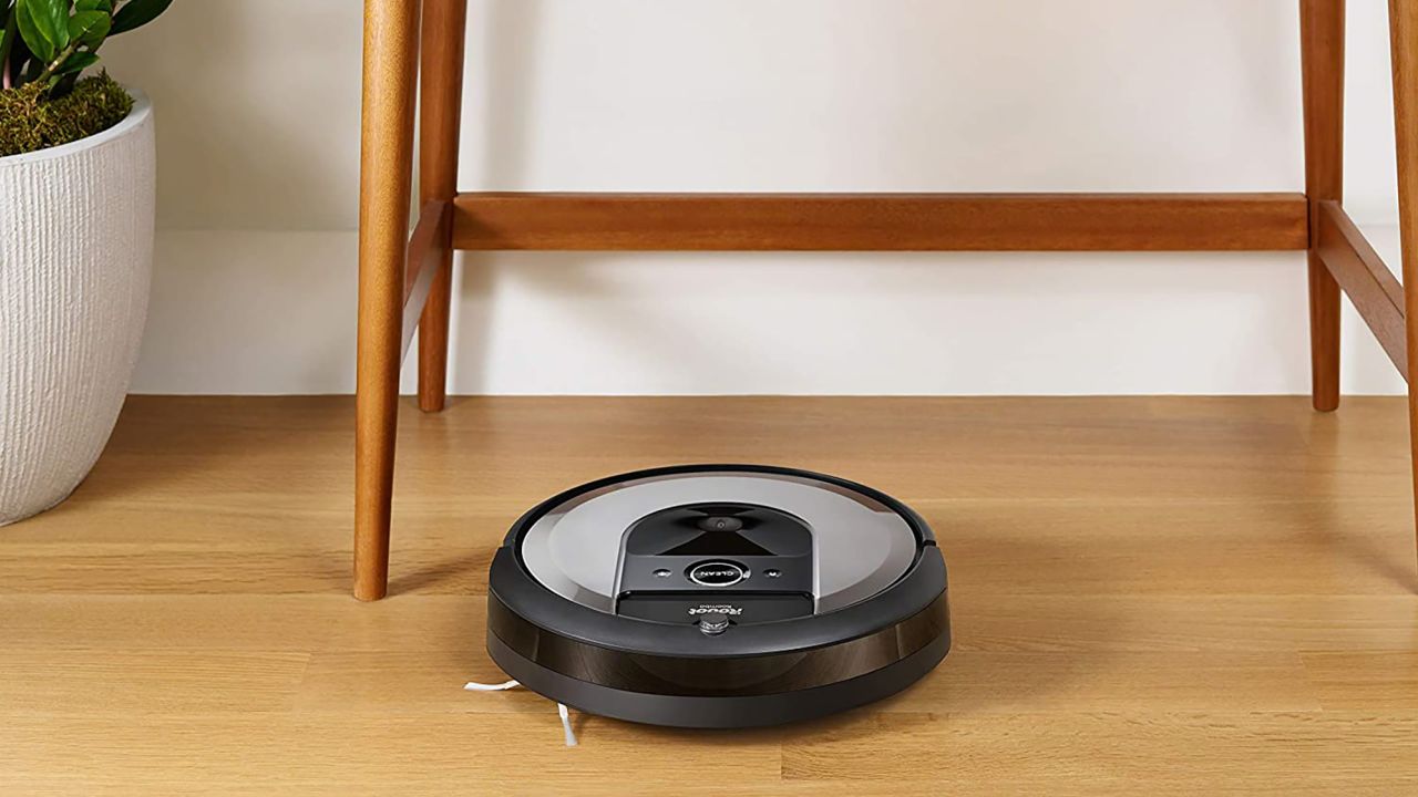 iRobot Roomba i6+ Robotic Vacuum