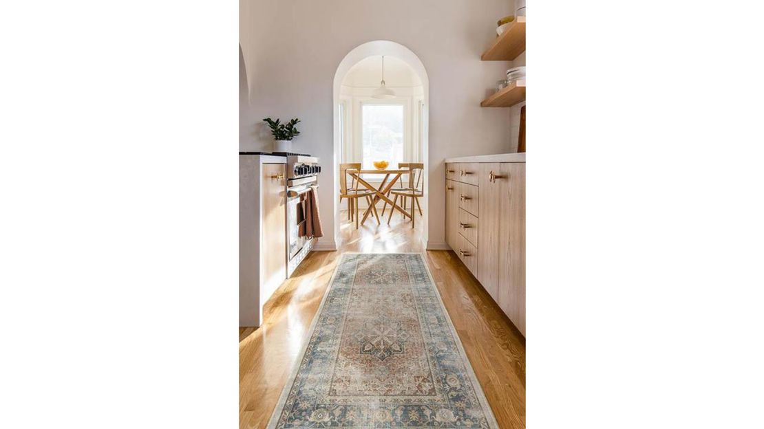 Kamran Coral Rug