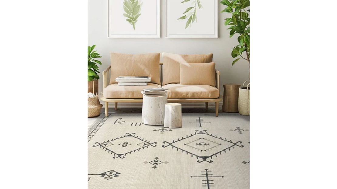 Damali Black & White Rug