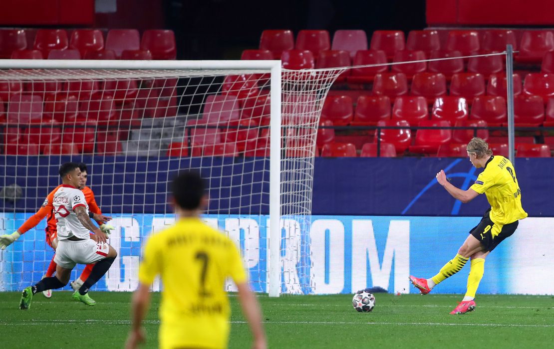 Haaland scores Dortmund's third goal against Sevilla. 