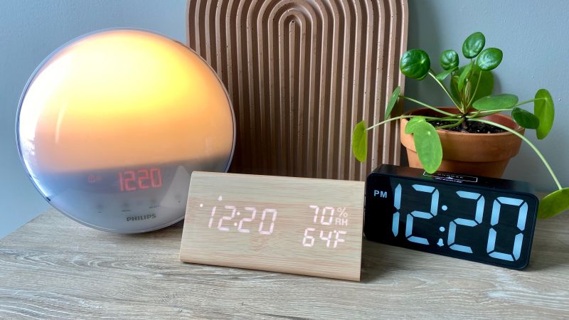 battery operated sunrise alarm clock