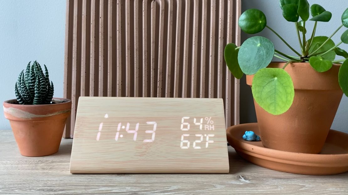  Digital Alarm Clock, with Wooden Electronic LED Time Display, 3  Alarm Settings, Humidity & Temperature Detect, Wood Made Electric Clocks  for Bedroom, Bedside (Black) : Home & Kitchen