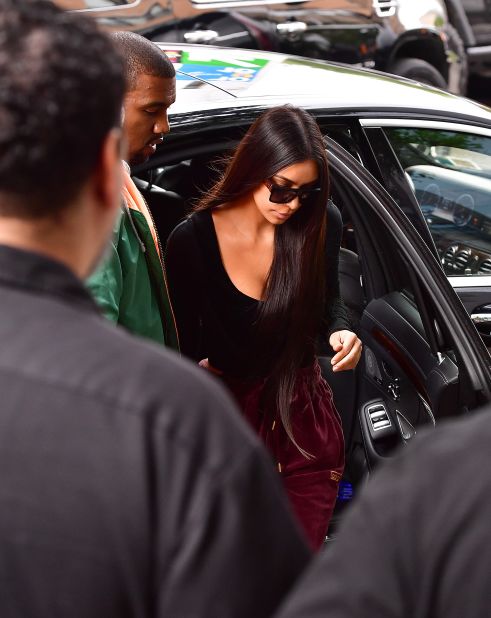 Kim and Kanye arrive to their New York apartment in October 2016, shortly after Kim <a href="index.php?page=&url=https%3A%2F%2Fwww.cnn.com%2F2017%2F01%2F06%2Fentertainment%2Fkim-kardashian-west-robbery%2Findex.html" target="_blank">had been robbed in Paris.</a>
