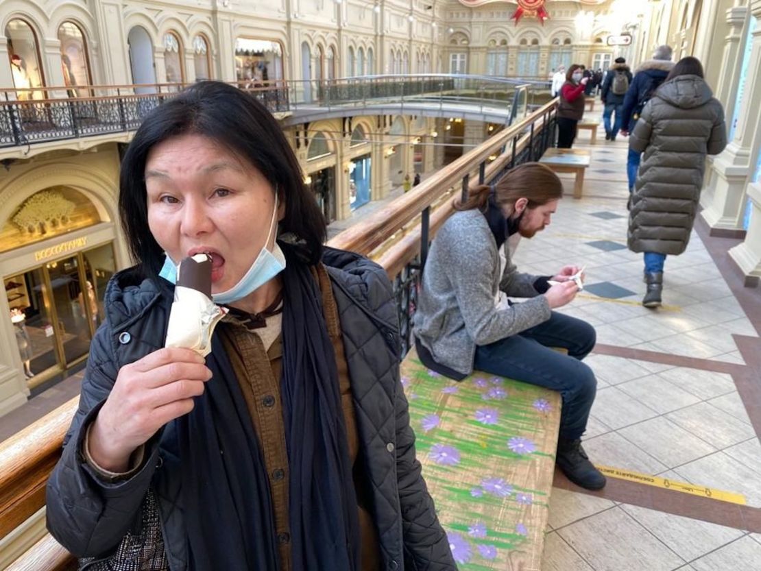 Patrons at the GUM department store enjoy a free ice cream after their vaccination.