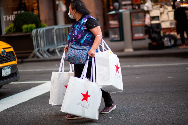 Macy s downsizing stores to reinvest in luxury retail CNN Business