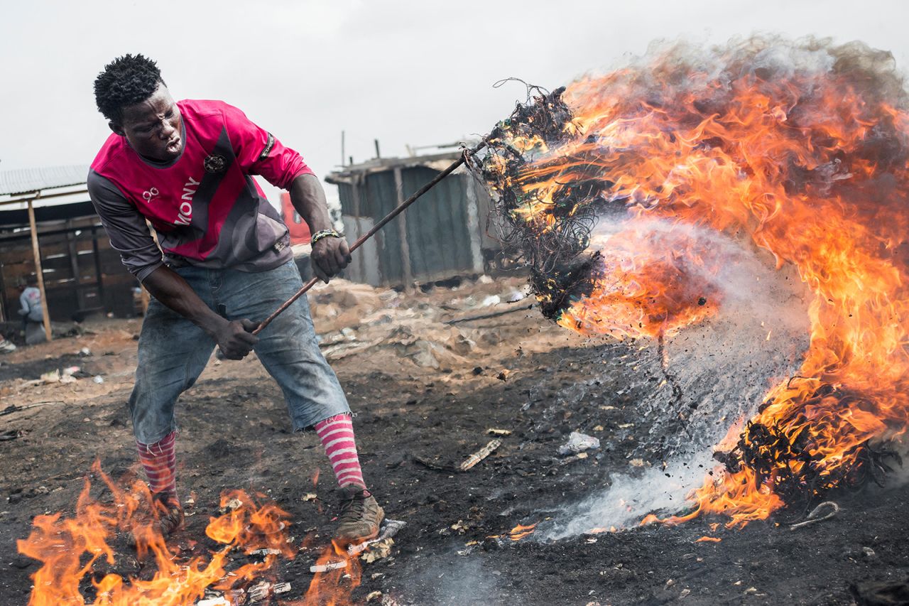 Burning e-waste is the easiest way for people to get paid for salvaging metals. Yet <a href="https://www.ncbi.nlm.nih.gov/pmc/articles/PMC5048578/" target="_blank" target="_blank">one study</a> found informal scrapyard workers earn just $2 to $5 a day.