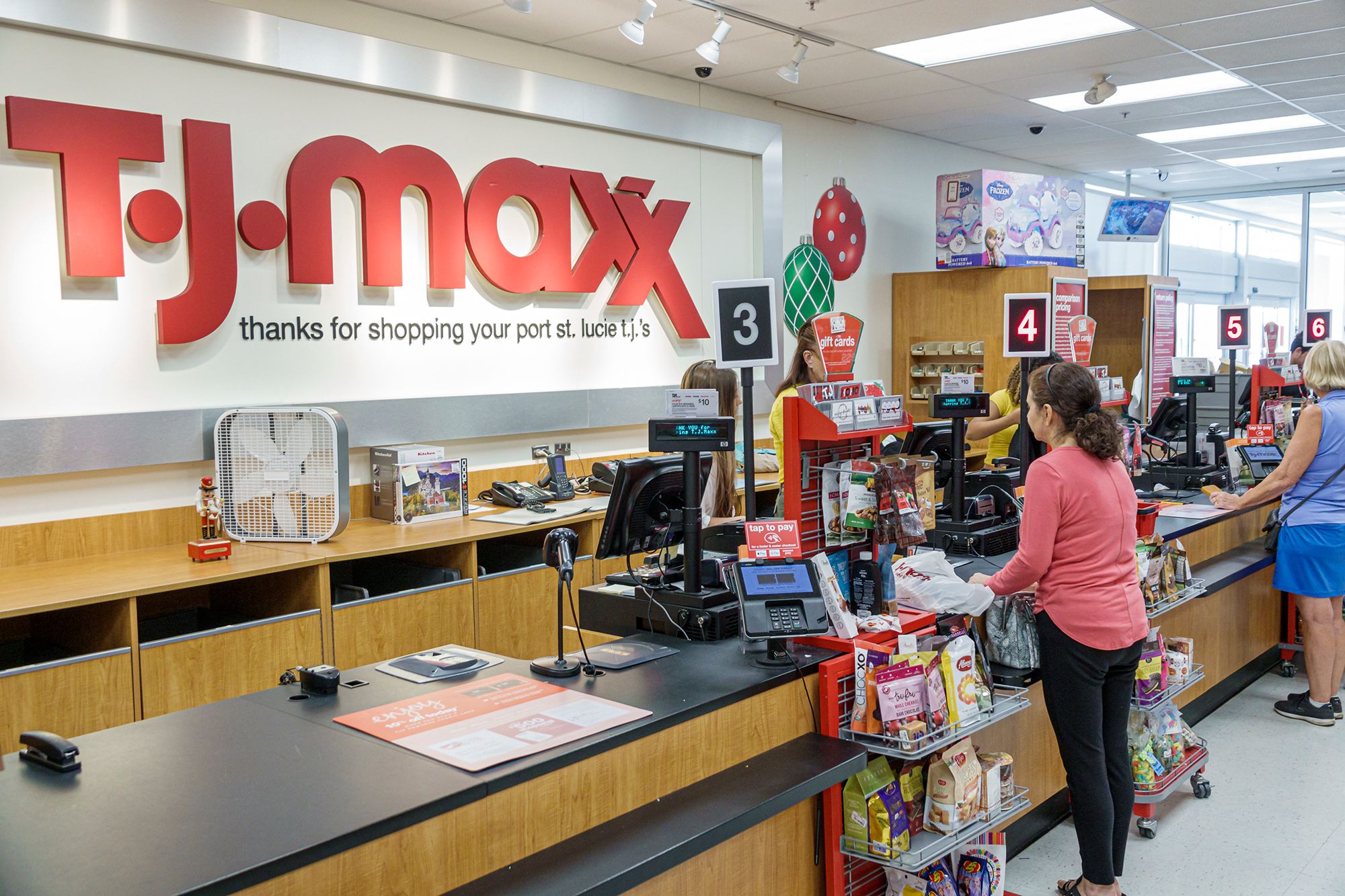 T.J. Maxx owner beats sales estimates as customers return to stores