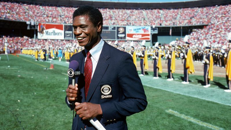 Irv Cross, NFL star of the 1960s and broadcasting pioneer, had most severe form of CTE when he died | CNN