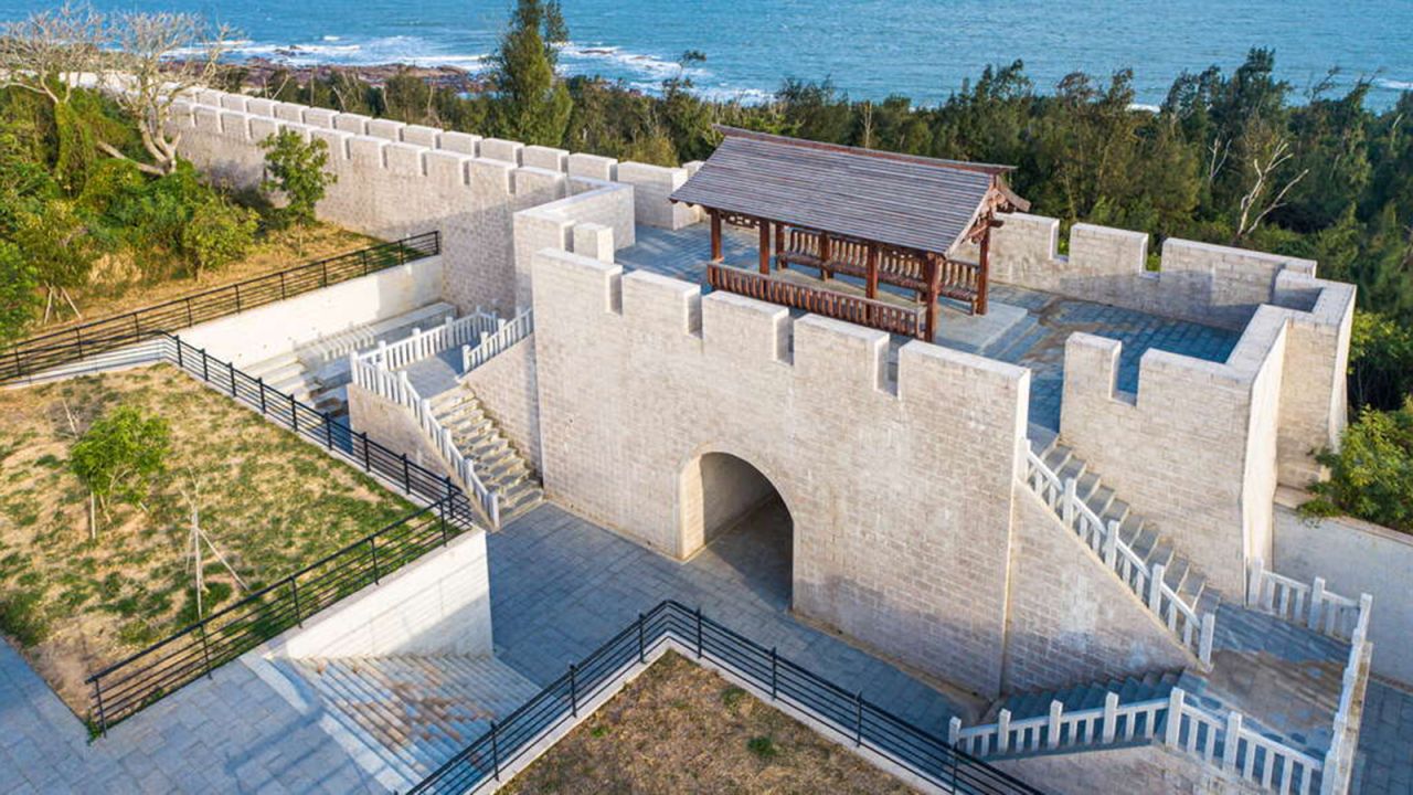 <strong>Fengshang Patrol Division Fort: </strong>Kinmen County officials refer to the Fengshang Patrol Division Fort as the 'mini Great Wall.' 