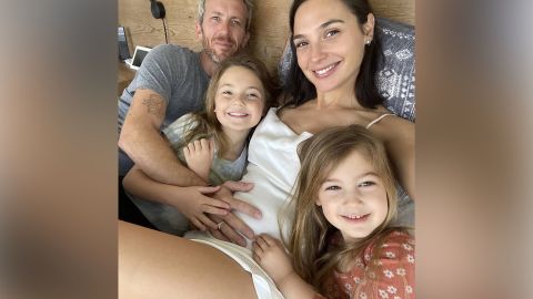 Gal Gadot has announced that she is pregnant again in a picture posted to social media on Monday.