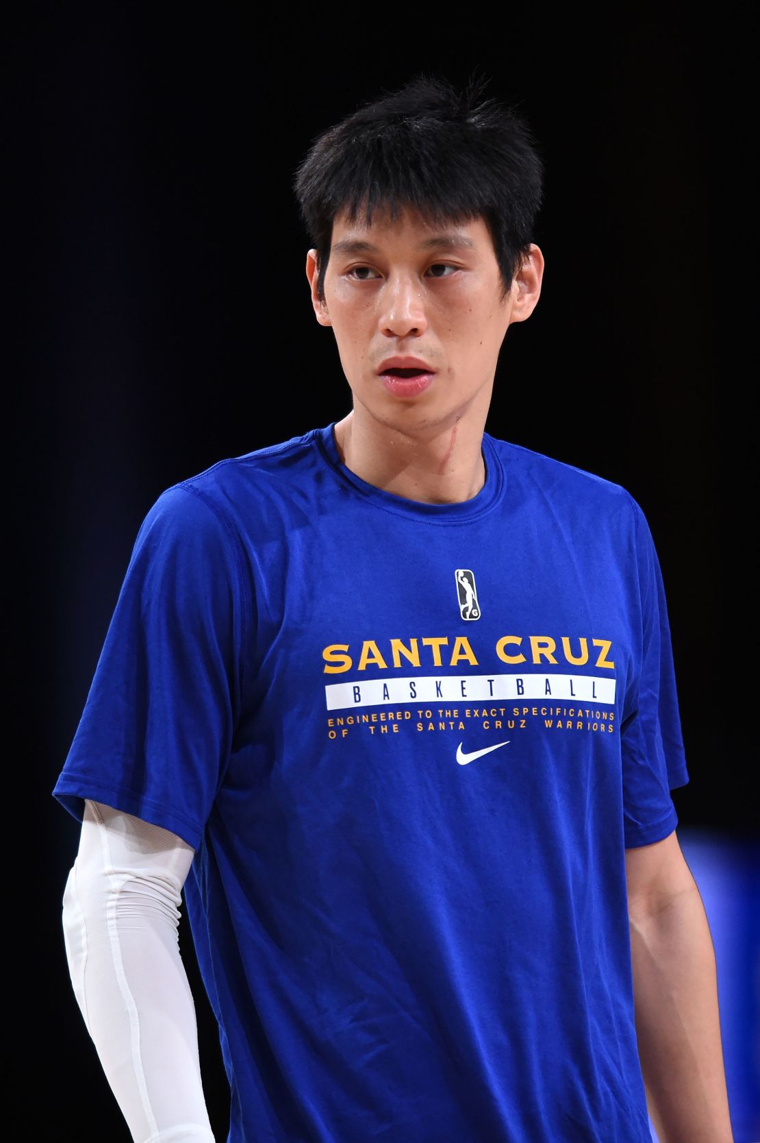 Jeremy Lin playing for the Santa Cruz Warriors on February 18, 2021.