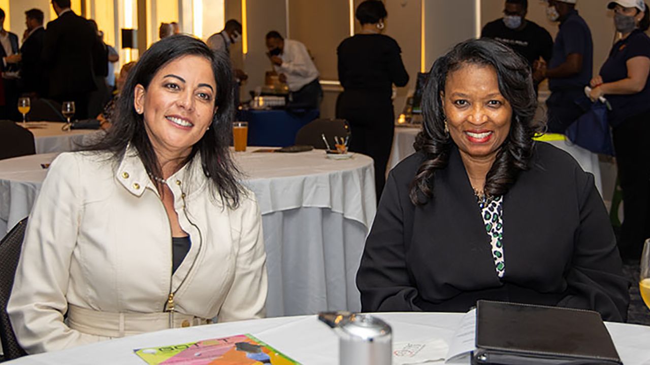 Clemmie Perry (right) and WOCG Advisory Board Member, Vasti Amaro (left). 