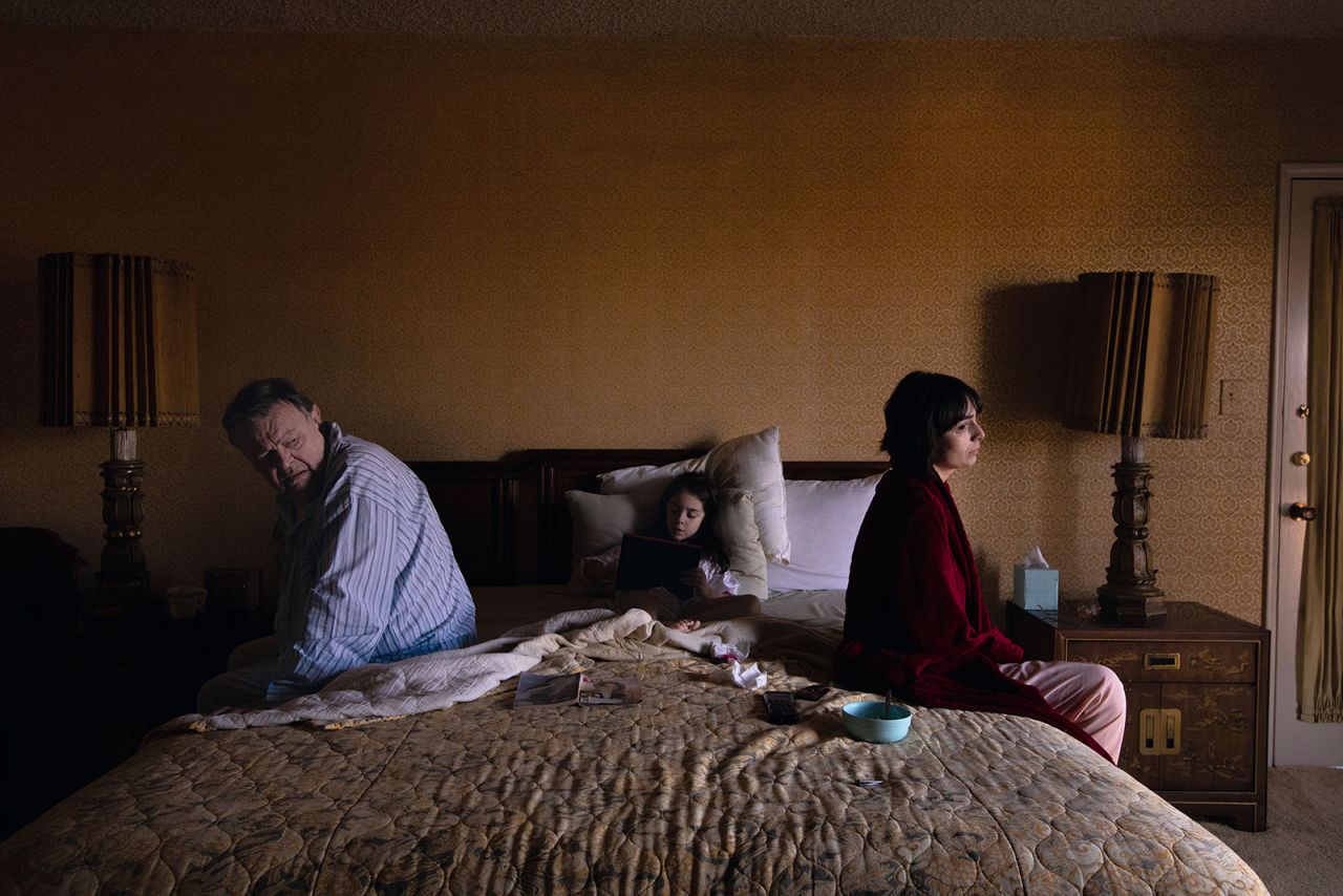 Diana Markosian, The Argument , 2019, from Santa Barbara (Aperture,
2020) © Diana Markosian
