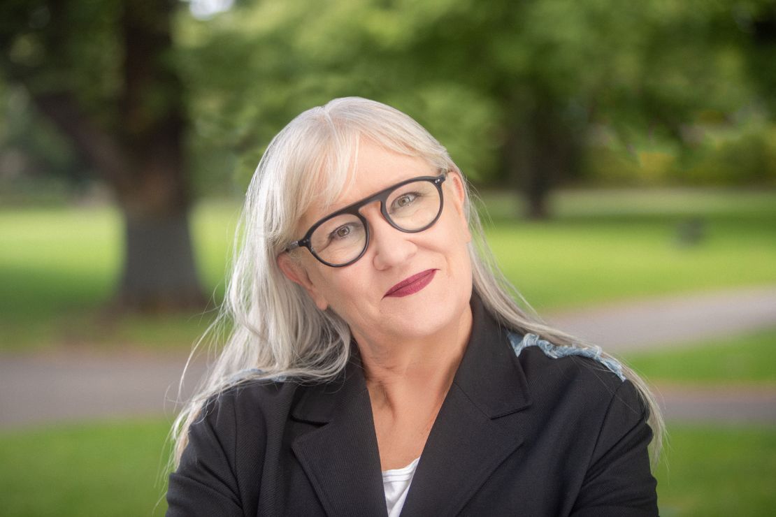 Janine Hendry started a movement with an angry tweet on Sunday.