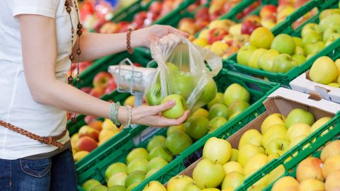 Can you complete the open-the-produce-bag challenge? Ready, go!