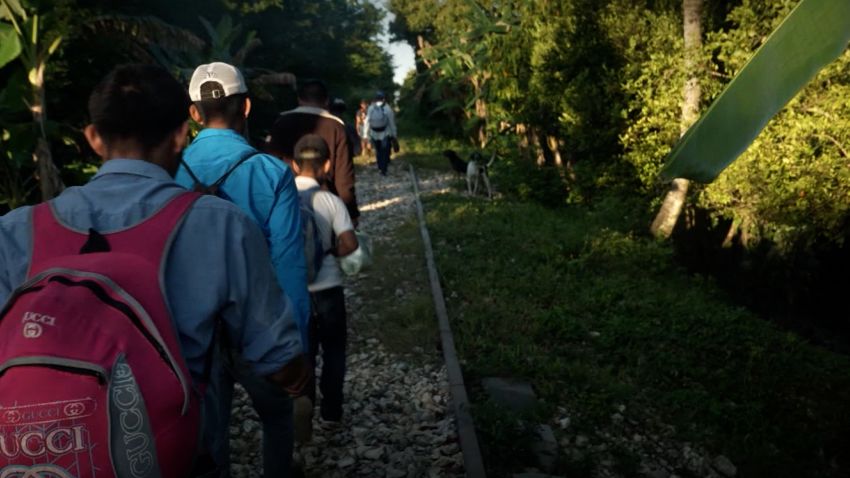 migrant border crossing lavandera