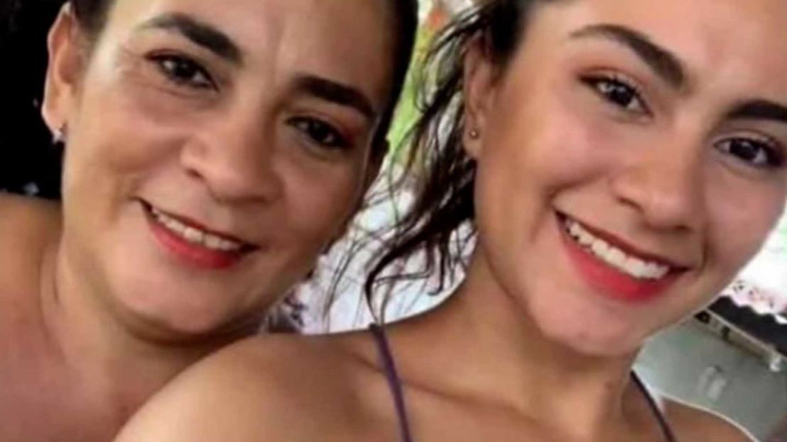 Verlyn Cardona and her 23-year-old daughter, Yesenia, who was killed in the crash. 