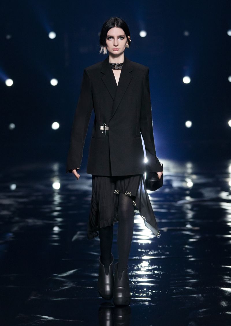 Givenchy Unveils Its Fall/Winter 2023 Collection at PFW