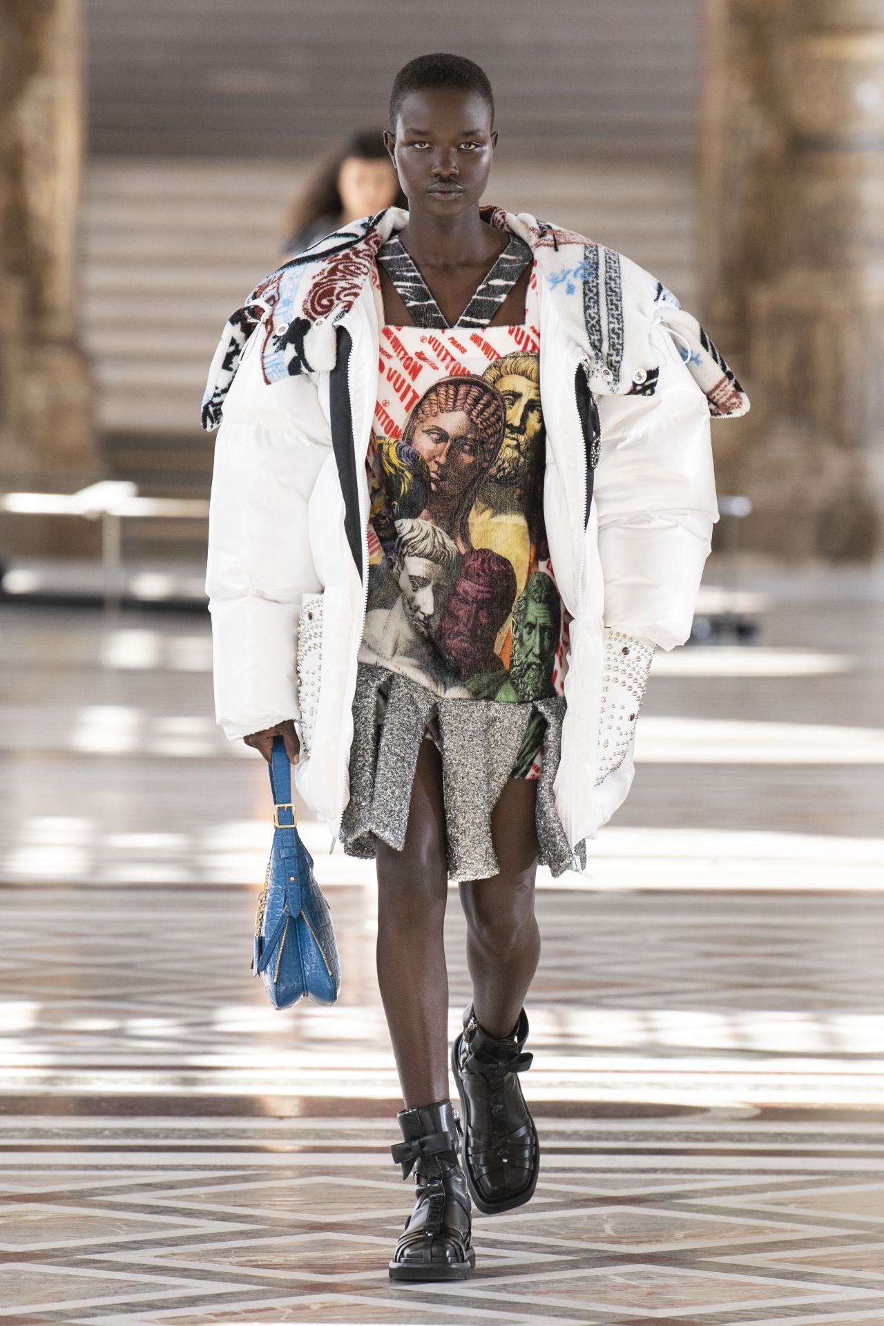 According to the show notes, the clothes drew on the Golden Age and the Age of Enlightenment for aesthetic inspiration.