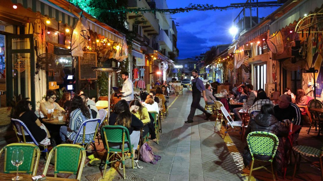 The has been welcomed by Israel's hard-hit dining sector.