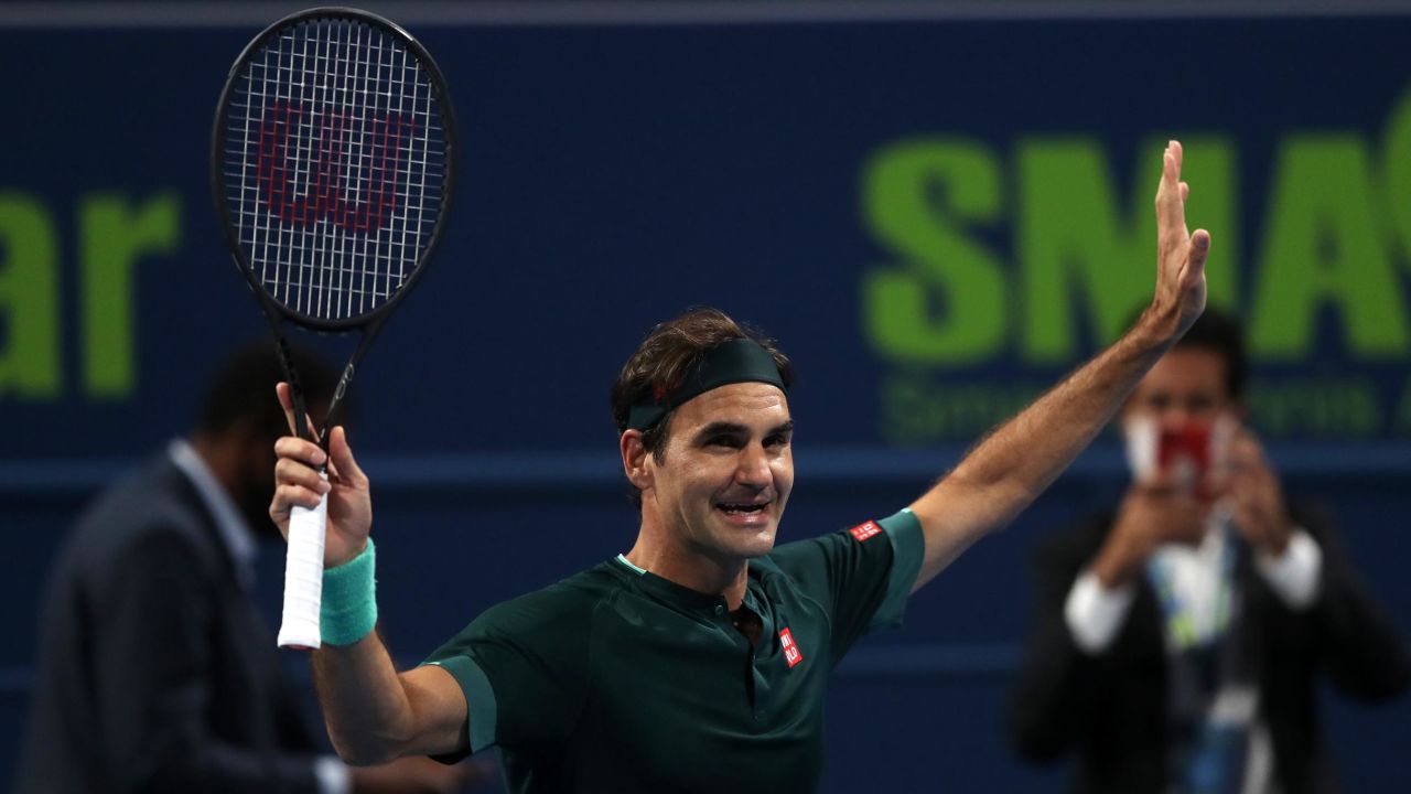 Federer celebrates his victory in Doha.