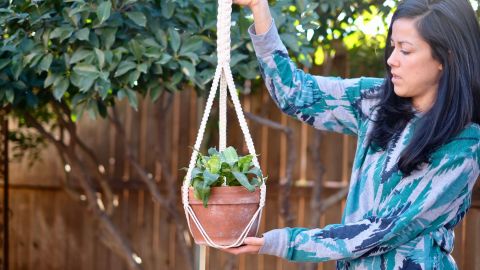 CraftAndCunning Macramé Plant Hanger