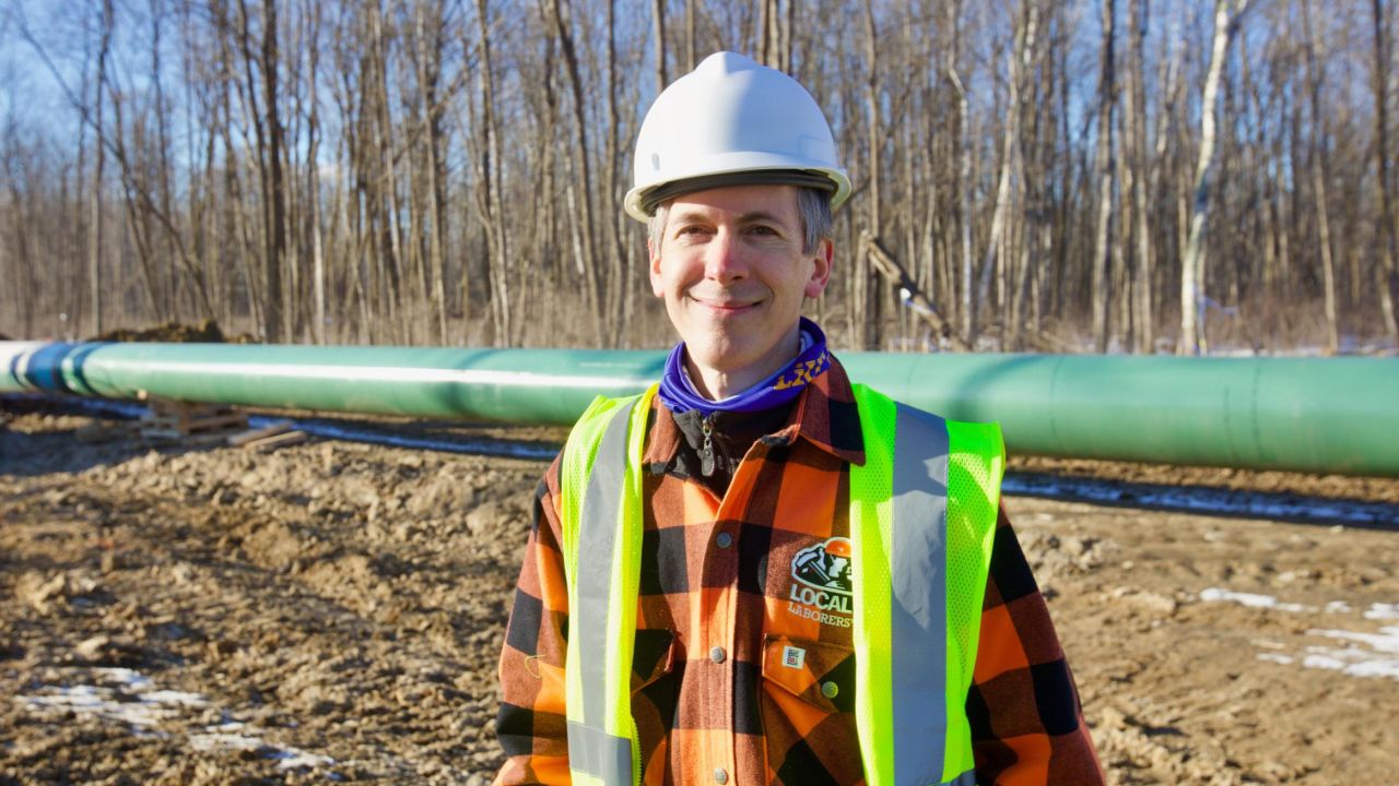 Kevin Pranis said pipeline construction is good work for laborers and that the oil that flows through is only harmful to the environment when used by consumers.
