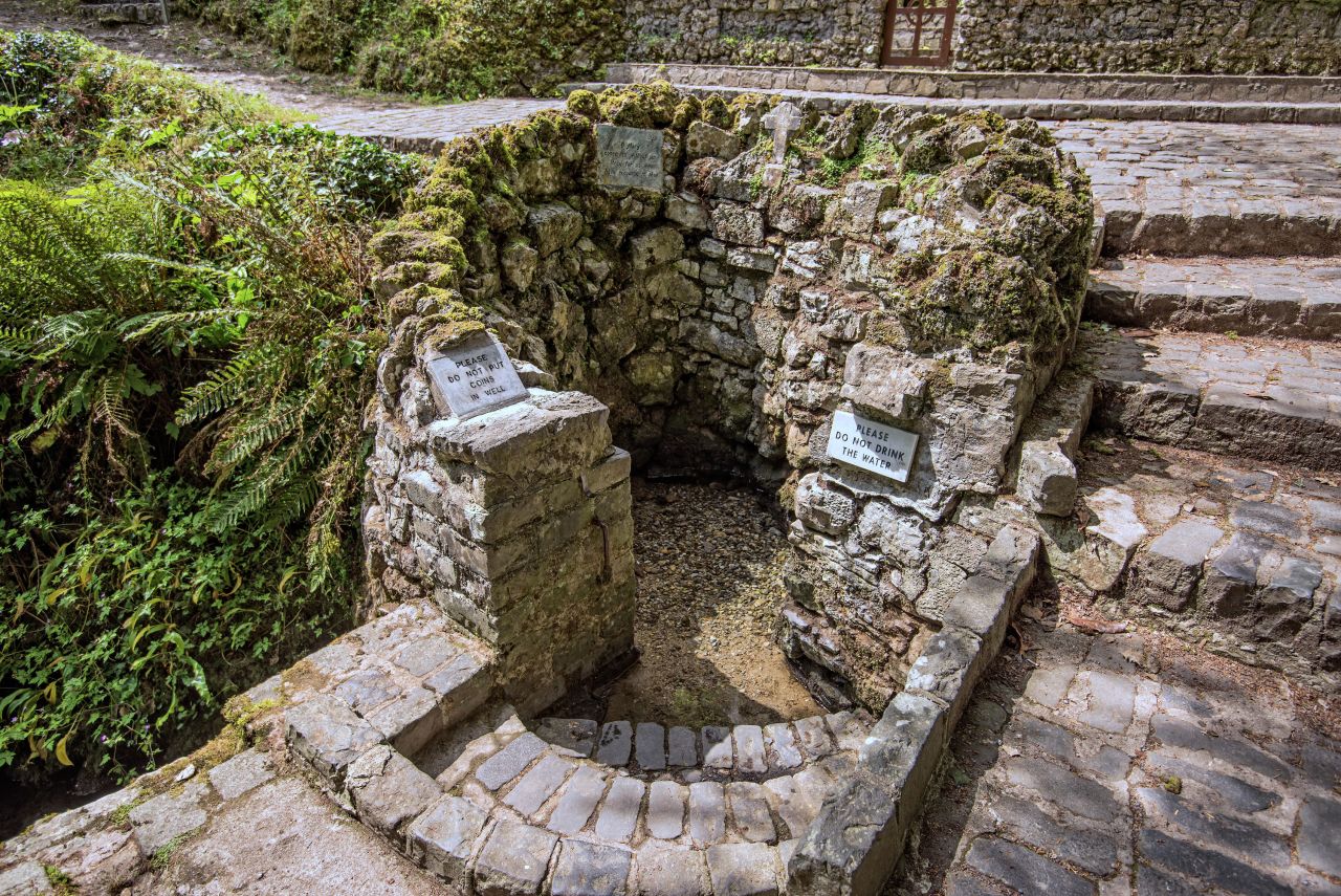 <strong>Tobernalt, Sligo: </strong>There are thousands of holy wells throughout rural Ireland. There will usually be a rag tree nearby, to which people have fixed tokens and prayers. 